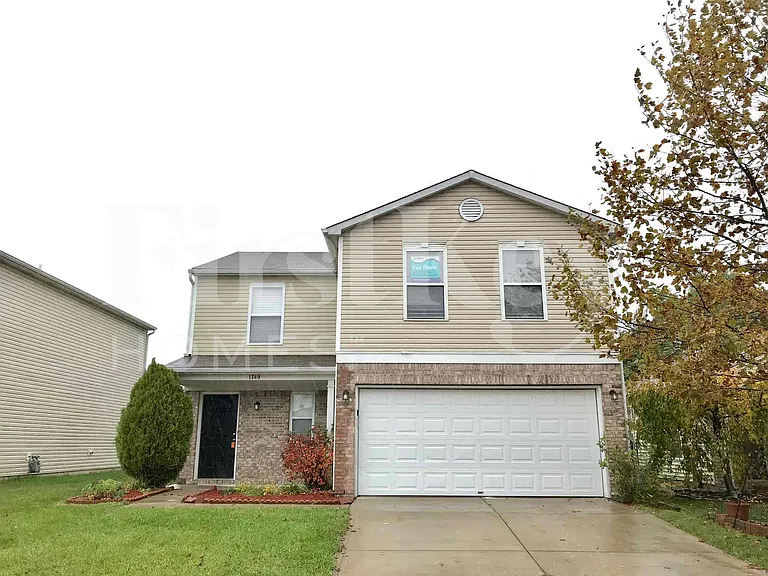 1749 Blue Grass Pkwy — Photo 1