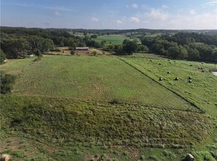 13150 S Pleasant Valley Rd, Gentry, AR 72734