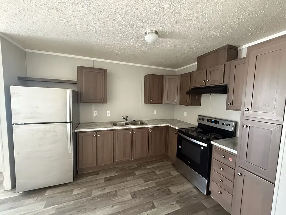 B6 Meadows Ct