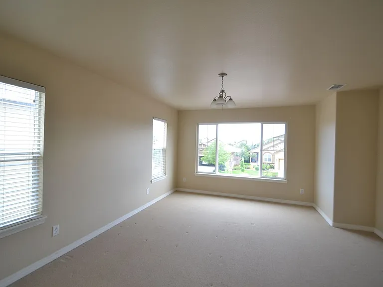 5079 Farris Creek Ct — Photo 36