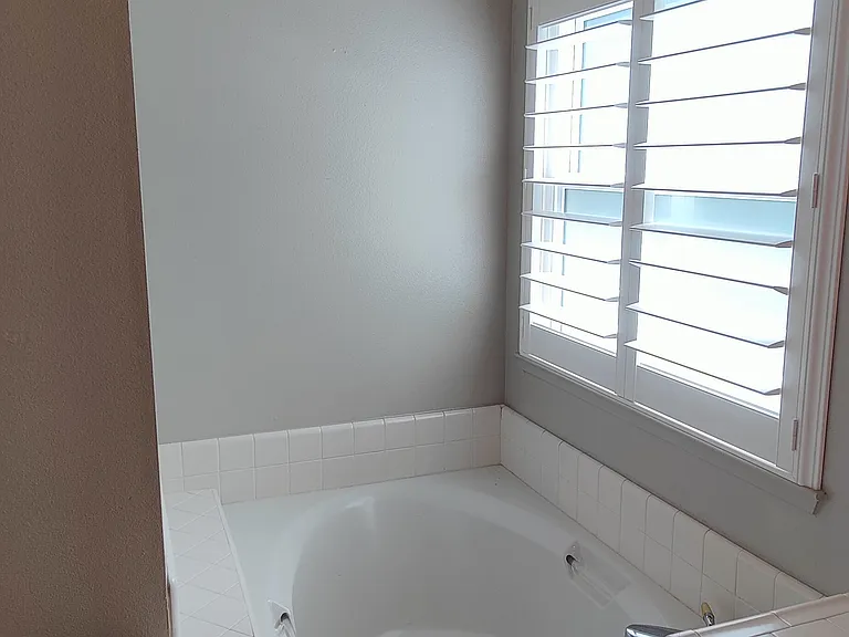 2076 Mesa Ave — Photo 11