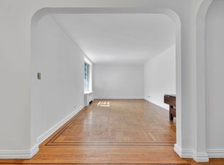 4445 Post Rd APT 3E, Bronx, NY