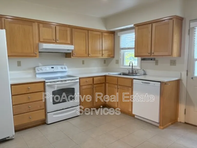 3021 Luxembourg St #A — Photo 10