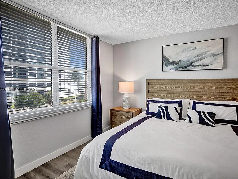 2501 S Ocean Dr #302 — Photo 17