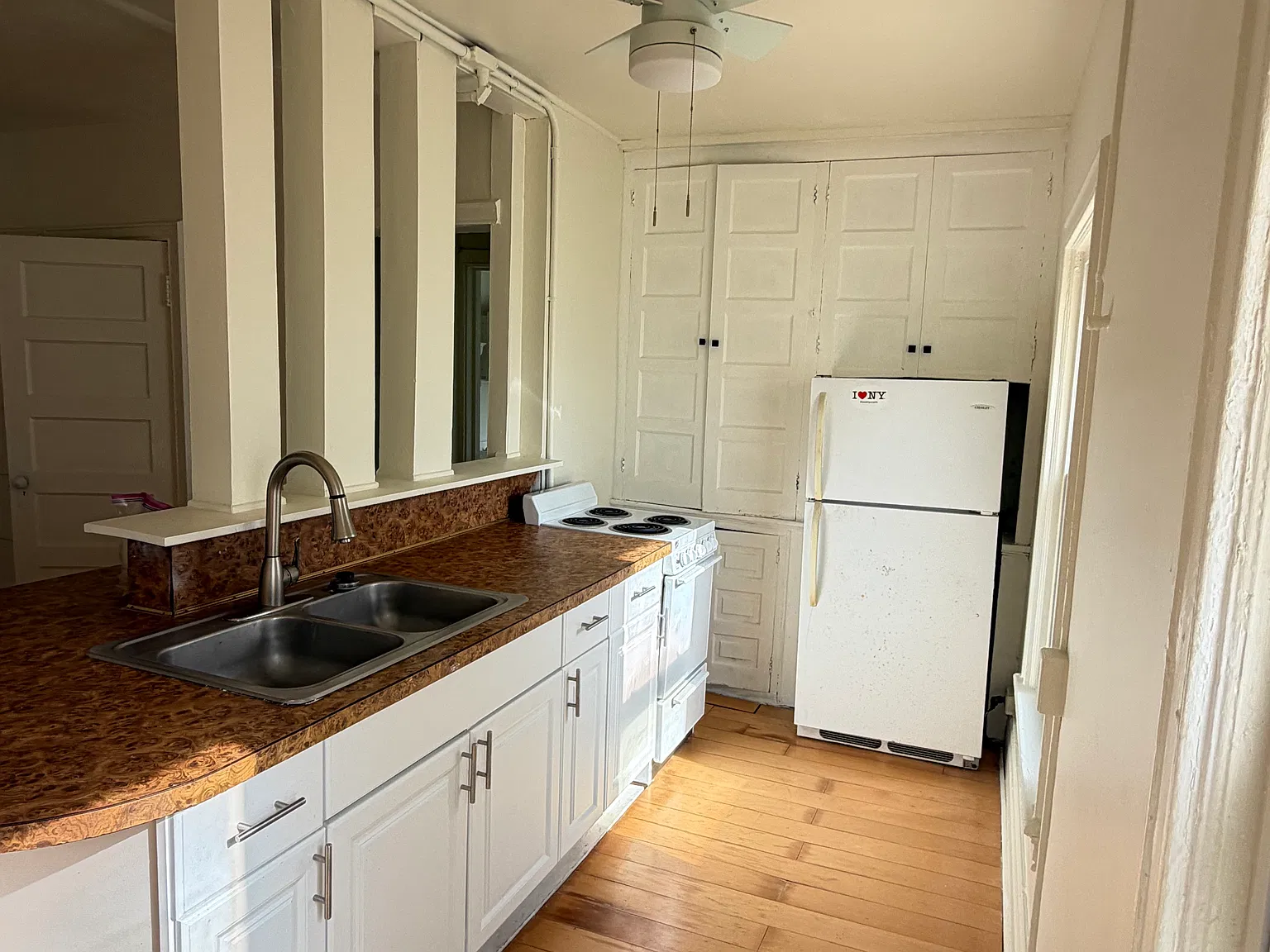 Studio, 600 sqft, $950 — Photo 3
