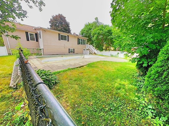 4th image of 81 Lynnwood Ln