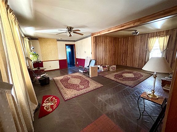 4th image of 1547 Garloch Dr