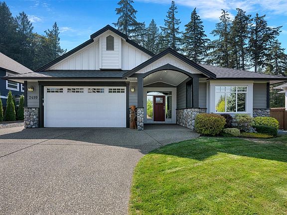 2nd image of 2499 Blairgowrie Rd