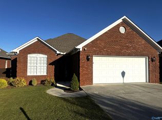 213 Park Place Dr, Arab, AL 35016