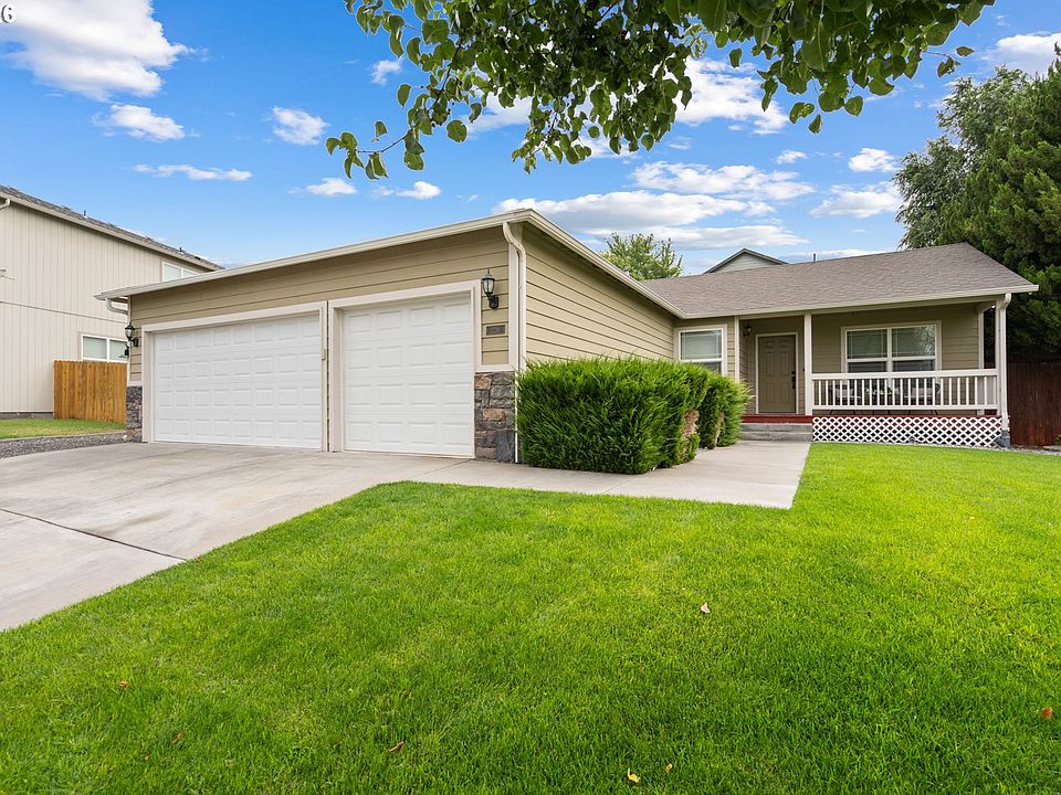 1st image of 2216 NW Eucalyptus Dr