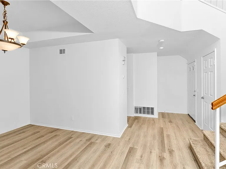 12948 Avenida Empresa — Photo 5