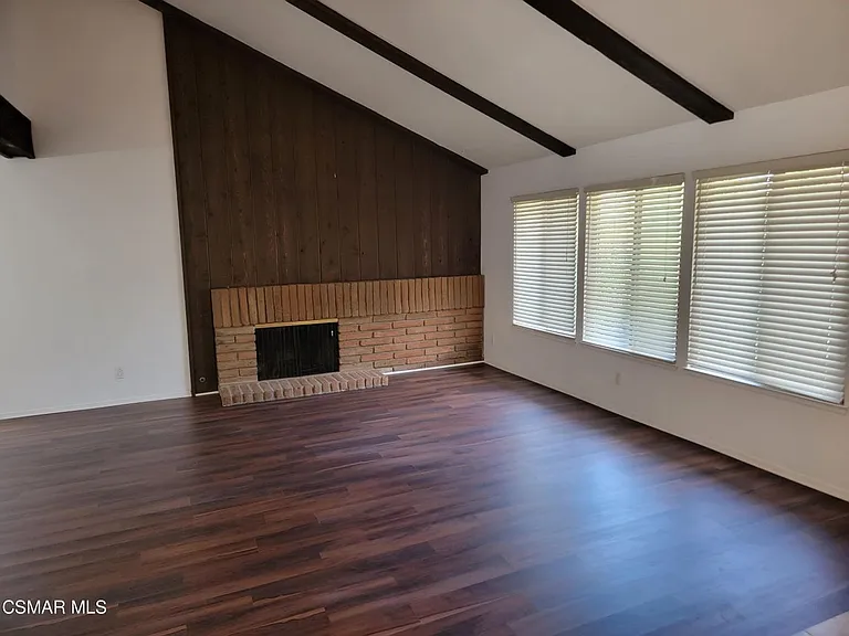 28910 Calabria Dr — Photo 2