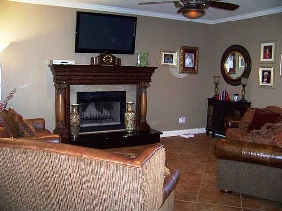 3rd image of 1724 Hebert Woods Dr