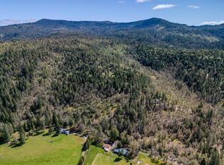 E Evans Cres, Central Pt, OR 97502