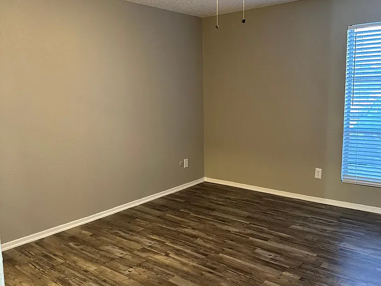 Maxton West Apartment Homes — Photo 15