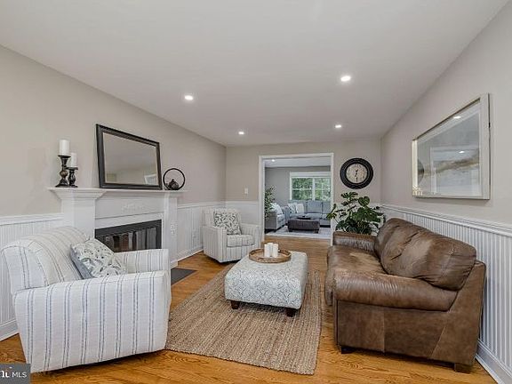 5th image of 6963 Conservation Dr