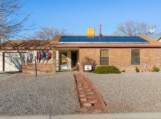 2735 Pinewood Dr SE, Rio Rancho, NM 87124