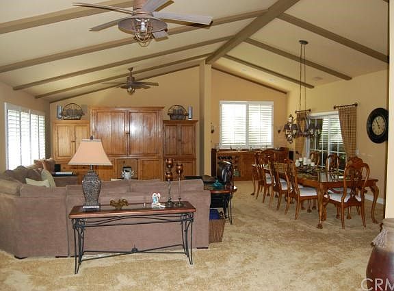 3rd image of 219 Whispering Oaks Dr