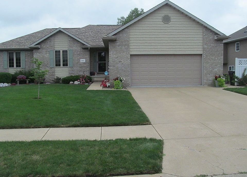 2nd image of 2407 Arlington Cir