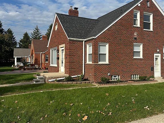 2nd image of 5276 Palmer St