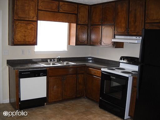 2nd image of 5768 Trammell Rd