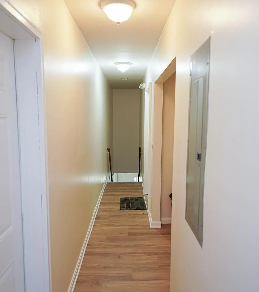 3 bed, 1000 sqft, $1,295 — Photo 4