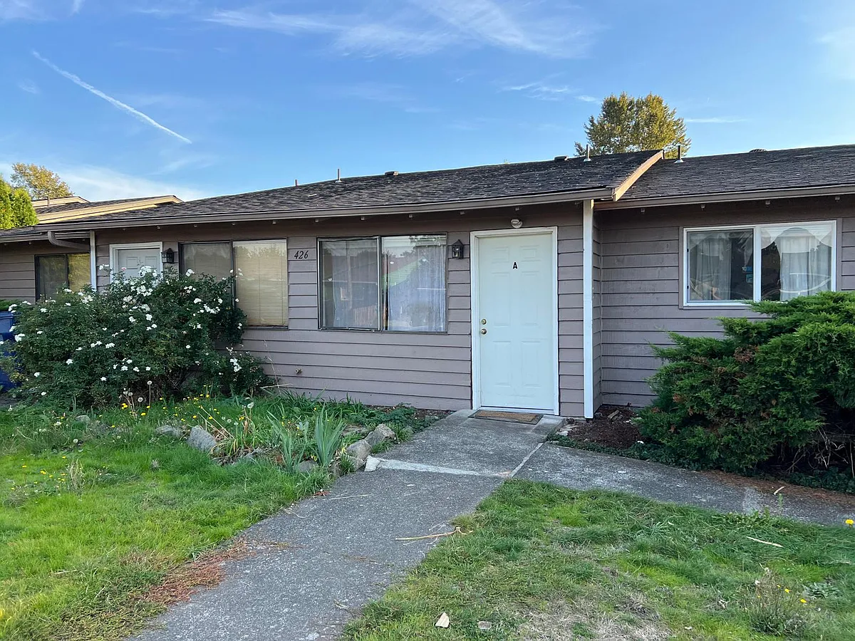 Unit Front - 426 23rd St SE #A