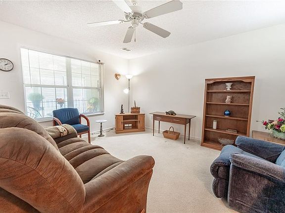5th image of 2283 NE 68th St