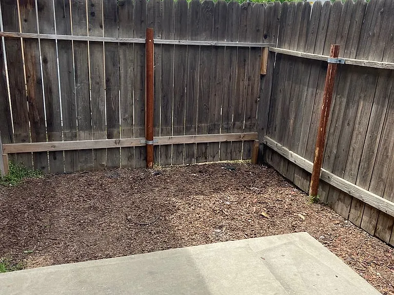 2400 Ashe Rd — Photo 16