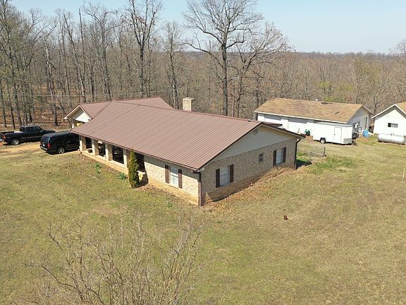 3rd image of 2698 Tracy Ferry Rd