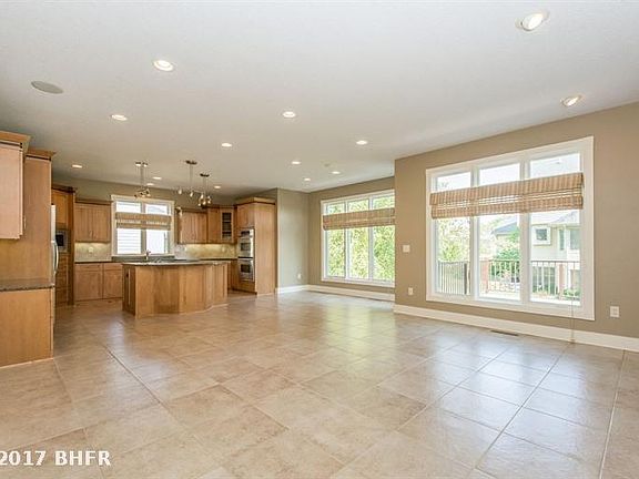 4th image of 4205 162nd St