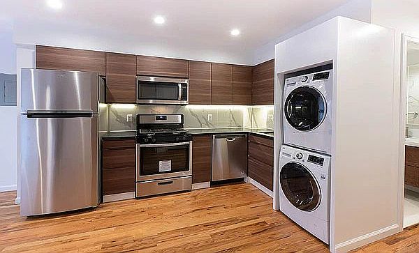 1st image of 150 Forsyth St #3FRNT