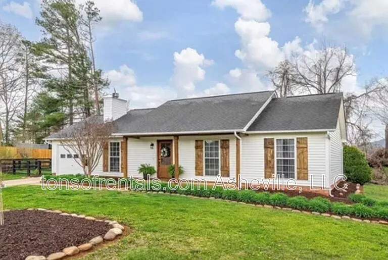 108 Sandpiper Ct — Photo 2