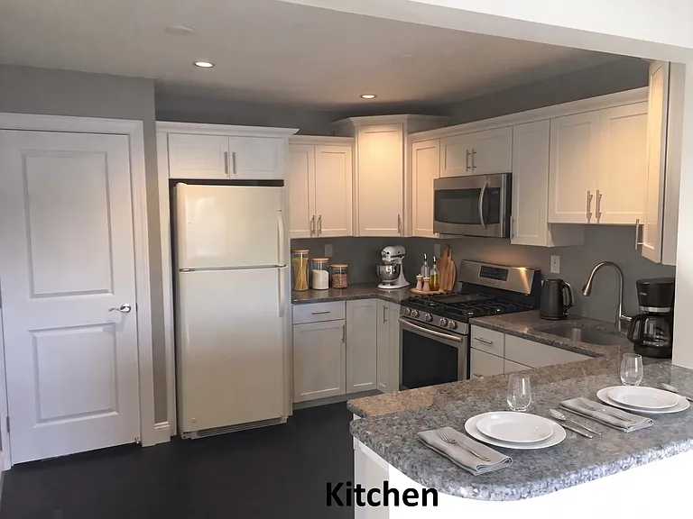 33 Redwood Dr — Photo 5