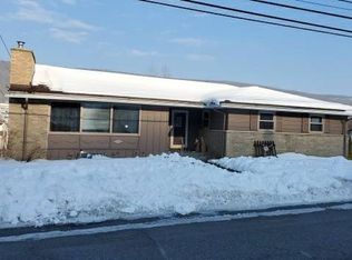 40 E Center St, Nesquehoning, PA