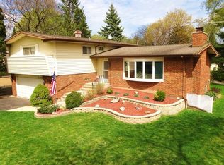 519 S 7th Blvd, Dundee, IL 60118