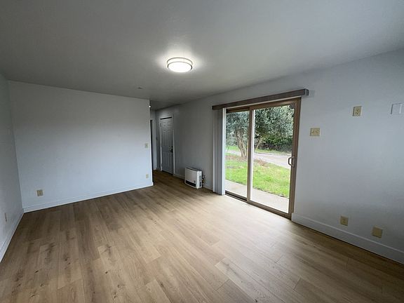 5th image of 3254 Dows Prairie Rd