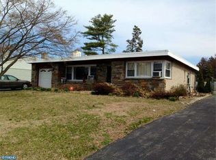 2021 Boxwood Dr, Broomall, PA 19008