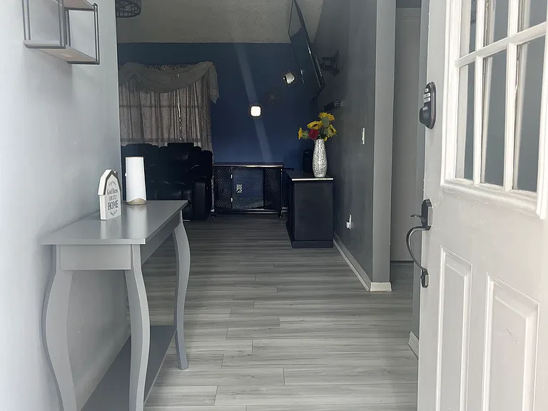 2115 Shadypoint Ln — Photo 3
