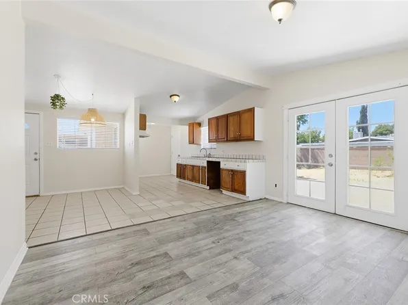 2047 W Lingard St, Lancaster, CA 93536