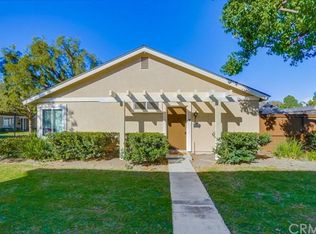 200 Carriage Dr APT D, Santa Ana, CA 92707