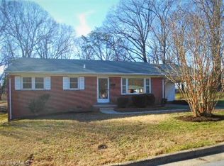 911 Klyce St, Eden, NC 27288