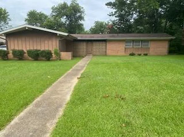 552 S Jackson St, Houston, MS 38851