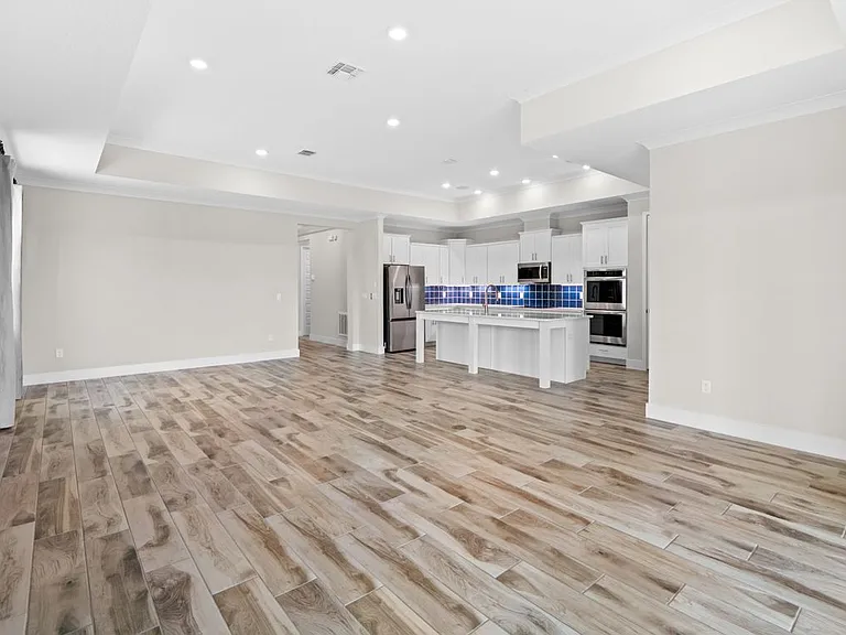 27 Gulfstream Way — Photo 10