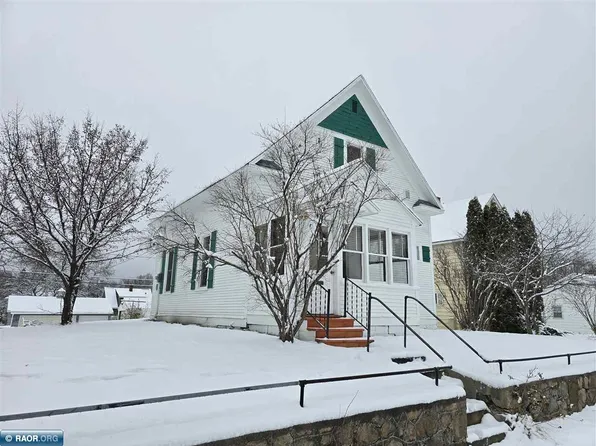 214 5th St NW, Chisholm, MN 55719
