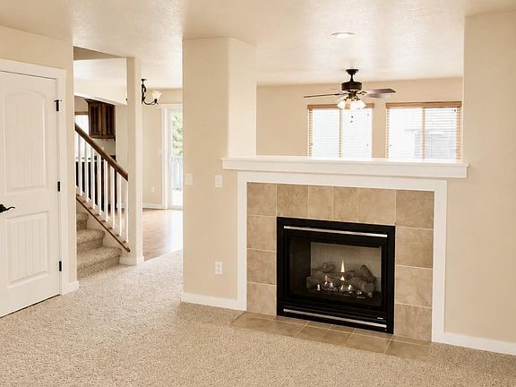 3rd image of 4971 E Geranium St