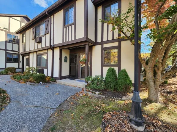 1 Andover Court, Brookfield, CT 06804