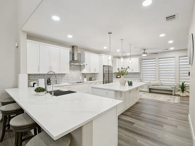 2151 Angel Falls Dr — Photo 10