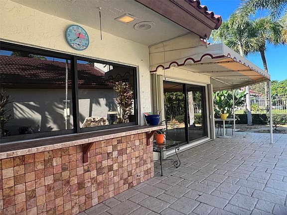 5th image of 21856 Town Place Drive