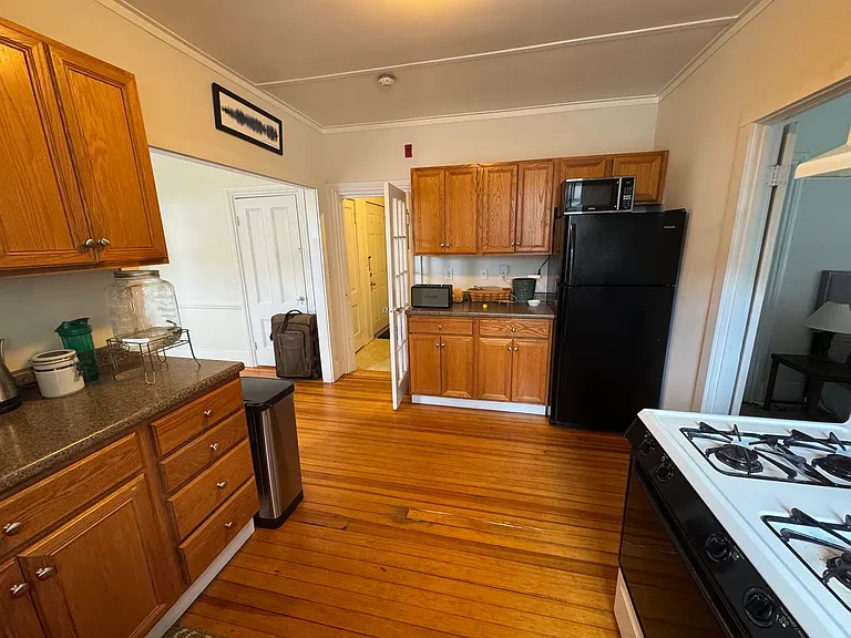 22 Market St #3 — Photo 10